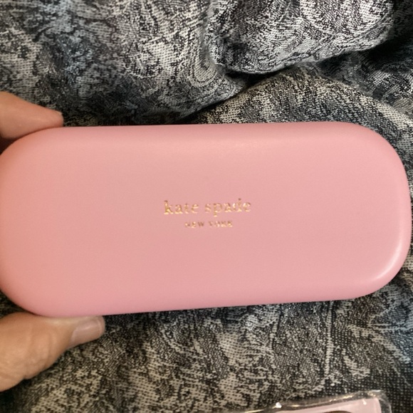 Kate Spade sunglasses NWT aviator gradient lens glasses case and cloth included - Picture 4 of 10